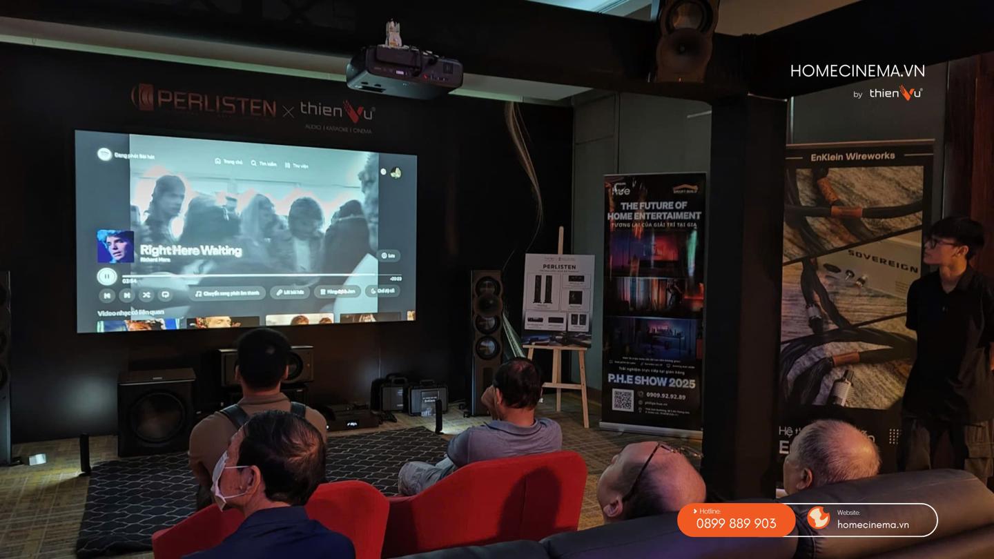 khach-hang-trai-nghiem-dan-am-thanh-perlisten-tai-phe-show-2025-1