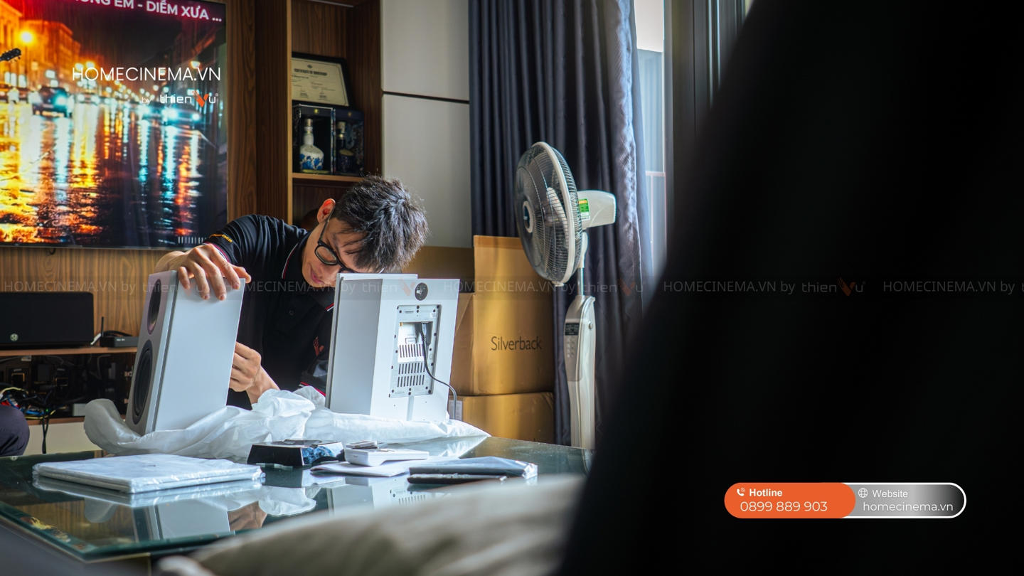 thi-cong-phong-phim-gia-dinh-gon-gang-tham-my