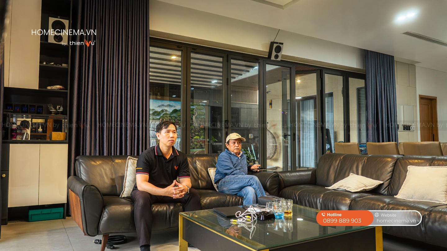 phong-phim-gia-dinh-dieu-khien-thong-minh